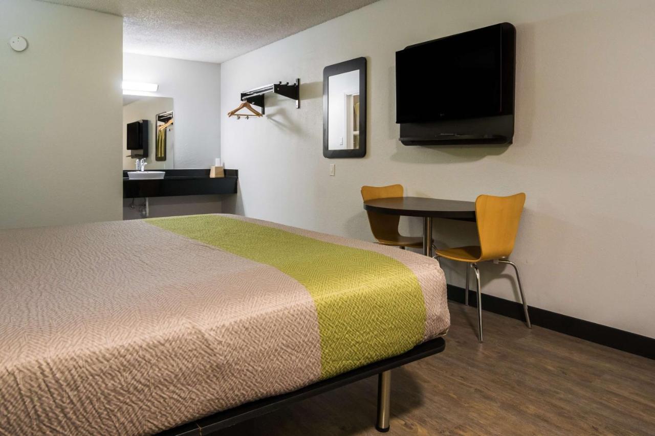 Motel 6 Irving - Loop 12 Extérieur photo