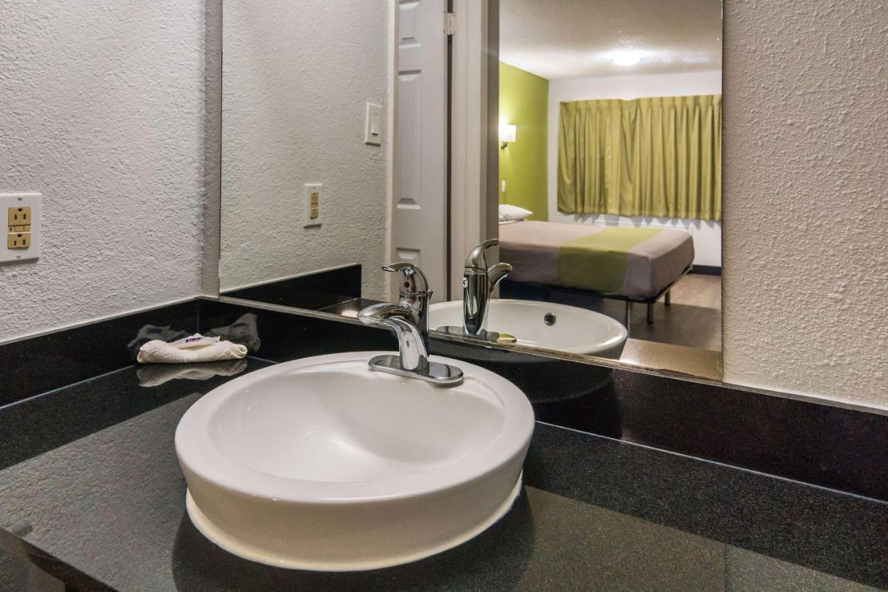 Motel 6 Irving - Loop 12 Extérieur photo
