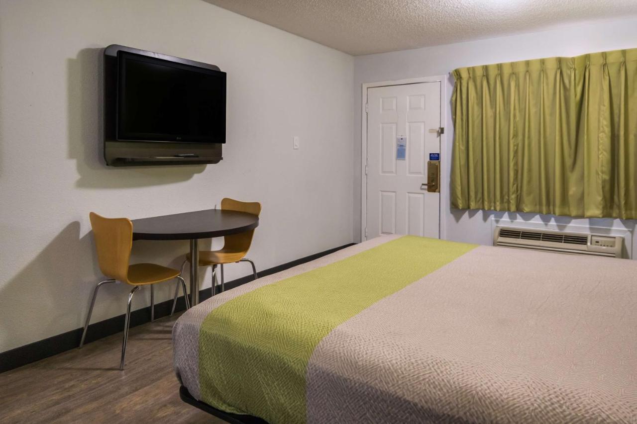 Motel 6 Irving - Loop 12 Extérieur photo